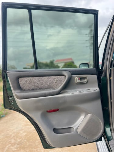 Land Cruiser 2000 (105 series)