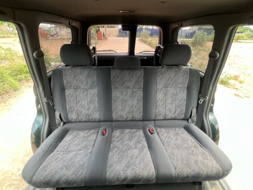 Land Cruiser 2000 (105 series)
