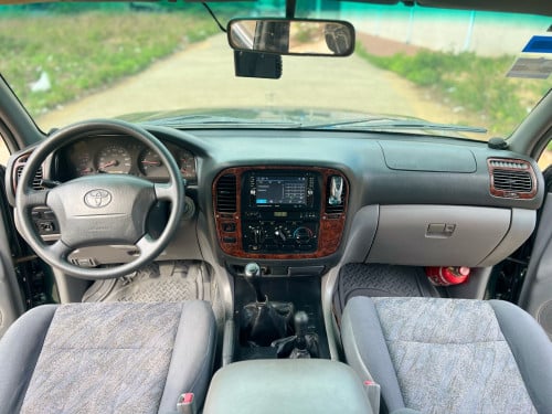 Land Cruiser 2000 (105 series)