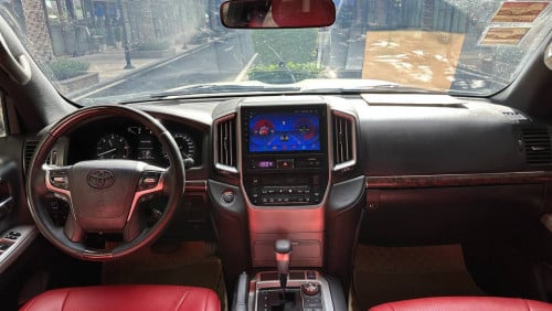 Land Cruiser 2015 up 2021 V8 (Diesel) For Rent /出租
