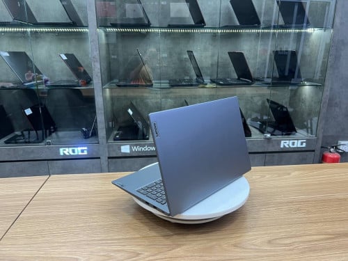 Lenovo V15 G5 (study&working)