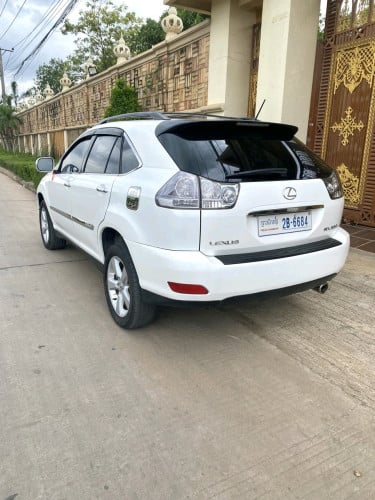 LEXUS 330 04 ប៉ុង1 ពណ៌ស ហ្វ្រីកាត់ឈ្មោះជូន ភ្នំពេញAS ឯកសារម្ចាស់ដើមគ្រប់ លក់បន្ទាន់
