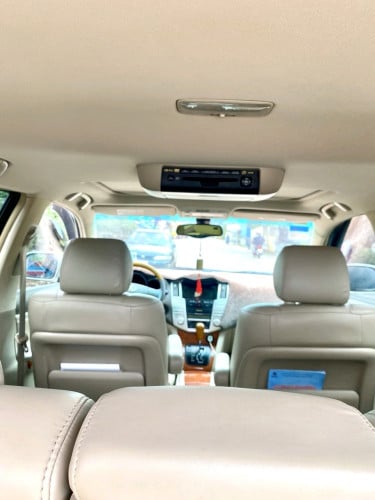 LEXUS 330 04 ប៉ុង1 ពណ៌ស ហ្វ្រីកាត់ឈ្មោះជូន ភ្នំពេញAS ឯកសារម្ចាស់ដើមគ្រប់ លក់បន្ទាន់