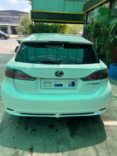 Lexus CT 200H 2013 For Rent /出租