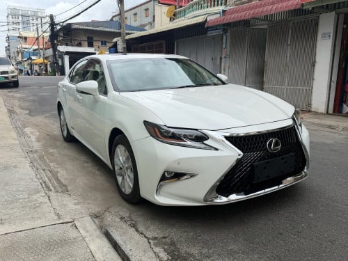 Lexus ES 300H Full option 2014