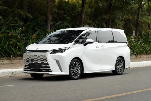 Lexus LM350h