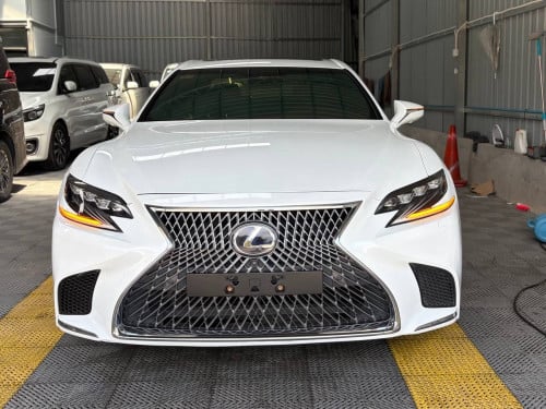 LEXUS LS500h 2018 HYBRID FULL OPTION