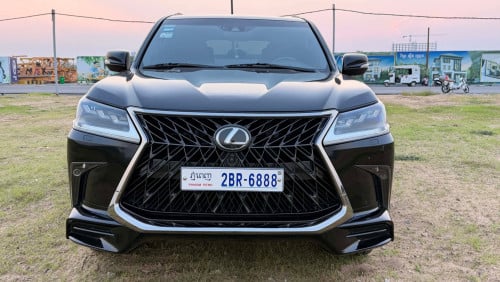 Lexus LX570 2019 kuro arab