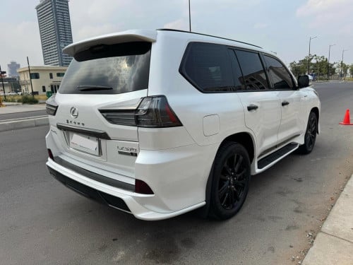 Lexus Lx570 2019 Kuro Black edition