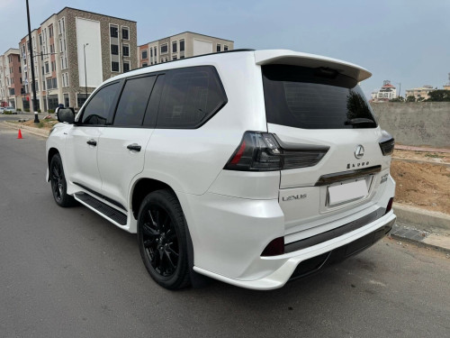 Lexus Lx570 2019 Kuro Black edition