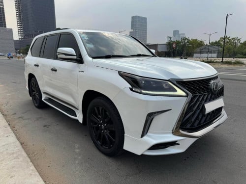 Lexus Lx570 2019 Kuro Black edition