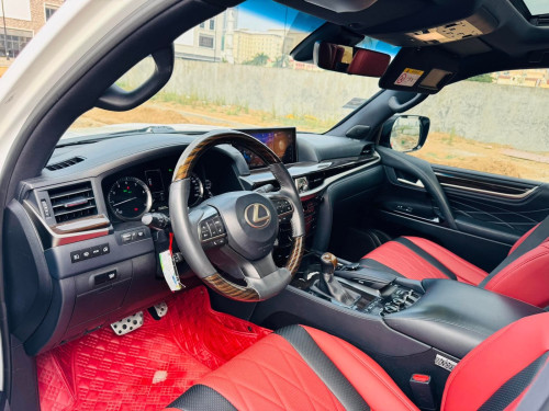 Lexus Lx570 2019 Kuro Black edition