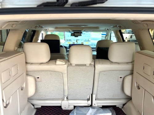LEXUS LX570 2021 Black Edition New 99%