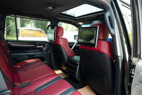 Lexus LX570