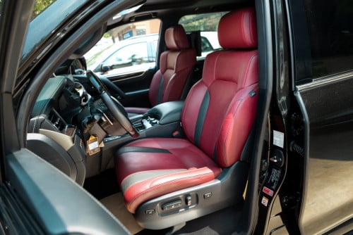 Lexus LX570