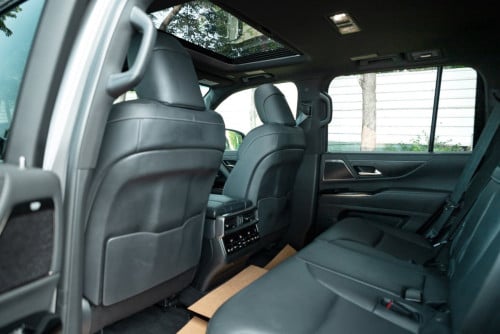 Lexus LX600 2023