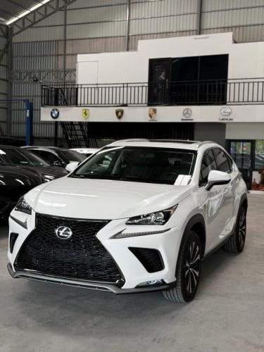 Lexus Nx200t 2016