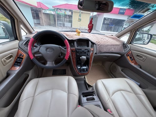 Lexus RX 300 ឆ្នាំ2000 ប៉ុង2 ប្រើសាំងហ្គាសតម្លៃចរចារបាន