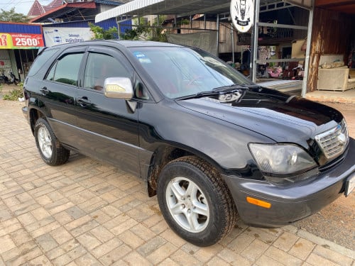 Lexus RX 300 99 p2ហ្គាសរួច ឡានស្អាតអត់បុកប៉ះ
