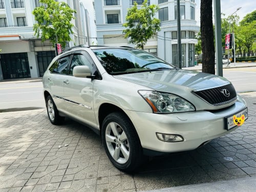 Lexus Rx 330 04 pong2 half full