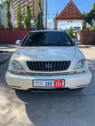 Lexus Rx300ឆ្នាំ1999ប៉ុង2ឡានថ្មីលក់8400ចចារ