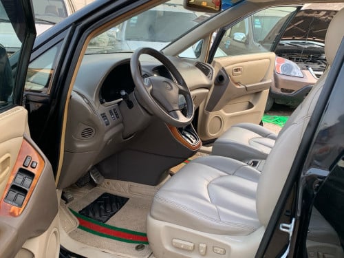 Lexus Rx300 ឆ្នាំ 2000 ប៉ុង1