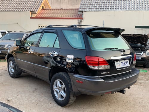 Lexus Rx300 ឆ្នាំ 2000 ប៉ុង1