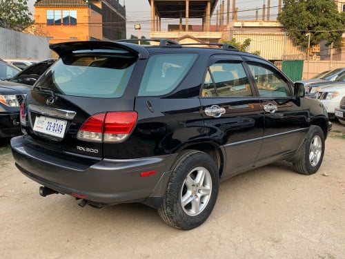 Lexus Rx300 ឆ្នាំ 2000 ប៉ុង1