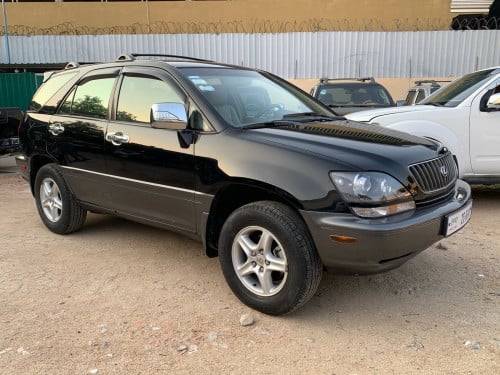 Lexus Rx300 ឆ្នាំ 2000 ប៉ុង1