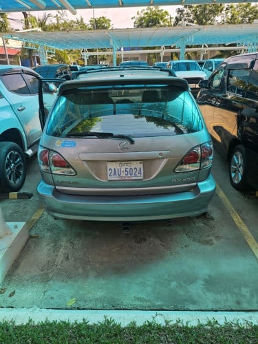 Lexus RX300