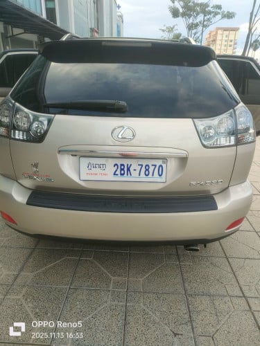 Lexus Rx330 ឆ្នាំ ០5 ប៉ុង  2  ពាក់កណ្ដាល ហ្វូល