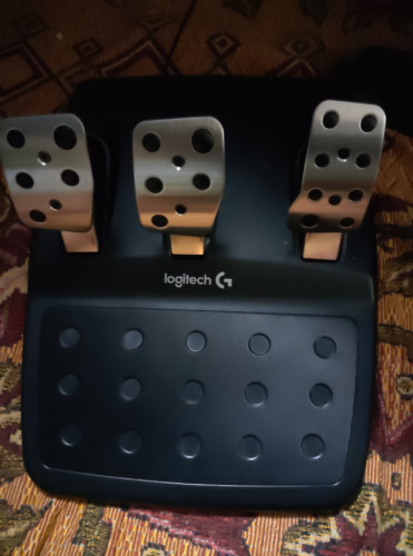 Logitech wheel G29
