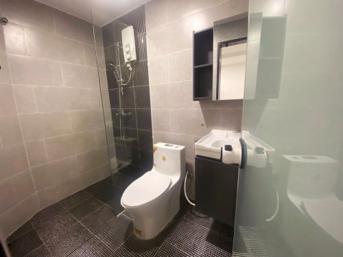 LUXURY 1-BEDROOM