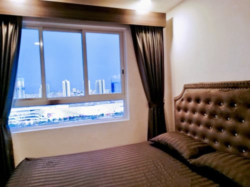 LUXURY 1-BEDROOM