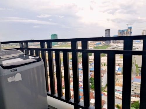 LUXURY 1-BEDROOM