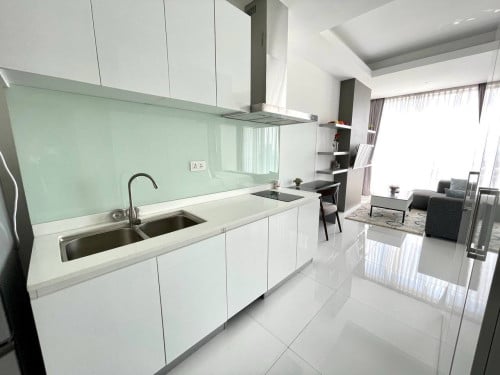 Luxury Condo J-Tower ll  for Rent — BKK1, Phnom Penh