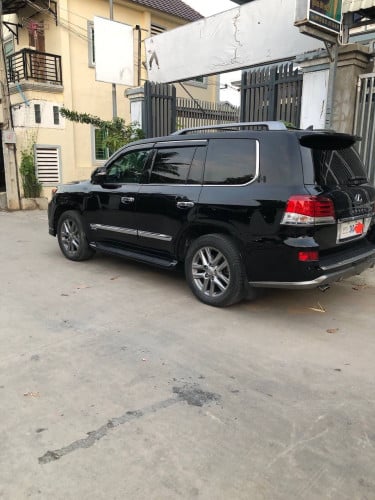 LX570 2013 full options Eco