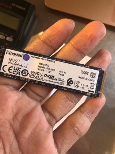 M.2 250G Kingston healthy 100%