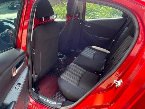 Mazda 2 year 2023 Full option ប្រើជាង4មុឺនkm