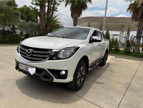 Mazda BT50 Thunder 2021 full 3.2L 4x4 ឡានថ្មីគ្មានទាស់