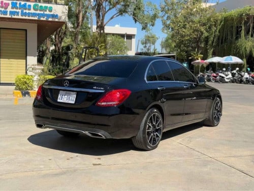 Mercedes Benz C300 2015 For Rent /出租
