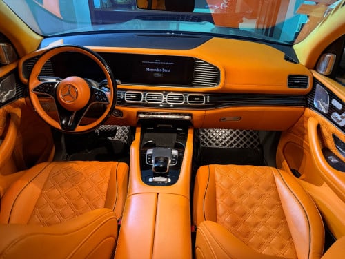 Mercedes Benz GLS 450 up Maybach VIP