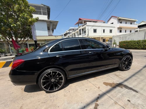 Mercedes C300 015 4Matic ម្ចាស់ដេីមផ្ទាល់