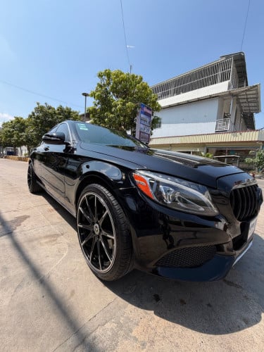 Mercedes C300 015 4Matic ម្ចាស់ដេីមផ្ទាល់