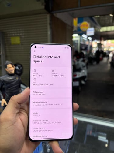 Mi11Utra 256G Ram12G Sim2 CH ដានអេក្រង់អត់ស្គេន