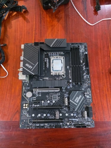 MSI z790 Wifi D5