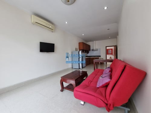 N089  | Boeng Trabek, 2 Bedrooms Apartment For Rent with Car Park