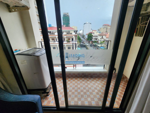 N1000 | Western Designed 1 Bedroom Serviced Apartment For Rent in BKK3