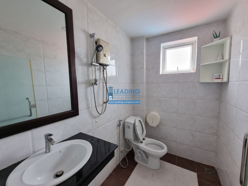 N1044 | Western Bright 1 Bedroom Apartment For Rent Near Russian Market