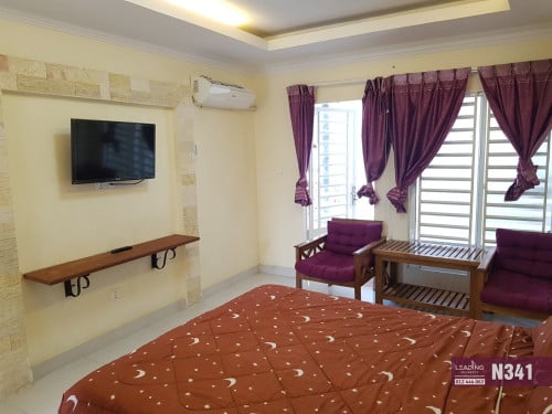 N341 | Furnished Studio Apartment For Rent With Private Balcony in BKK3 For Rent